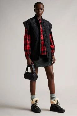 Ted Baker Black Check Flannel Shirt With Knife Pleat -Tedbaker Sales 2024 unnamed file 1545