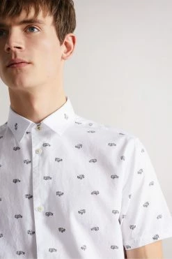 Ted Baker Mens White Deacon Short Sleeve Car Print Shirt -Tedbaker Sales 2024 unnamed file 1762