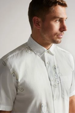 Ted Baker Ardenn White Short Sleeve Reverse Printed Character Shirt -Tedbaker Sales 2024 unnamed file 1931