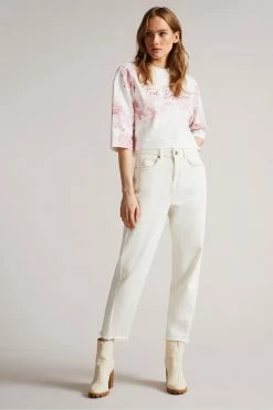Ted Baker Teresia White Cropped T-Shirt -Tedbaker Sales 2024 unnamed file 2103