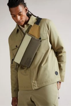 Ted Baker Feddy Khaki Green Colourblock Bumbag -Tedbaker Sales 2024 unnamed file 218