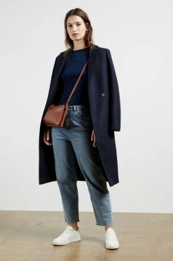 Ted Baker Blue Calmin Fitted T-Shirt -Tedbaker Sales 2024 unnamed file 2189