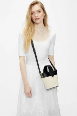 Ted Baker White Hayyzel Square Neck Body T-Shirt 9 Ted Baker White Hayyzel Square Neck Body T-Shirt -Tedbaker Sales 2024 unnamed file 2261