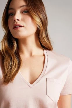 Ted Baker Pink Lovage Easy Fit V-Neck T-Shirt -Tedbaker Sales 2024 unnamed file 2359