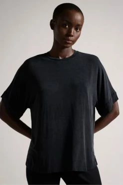 Ted Baker Black Cupro T-Shirt -Tedbaker Sales 2024 unnamed file 2508