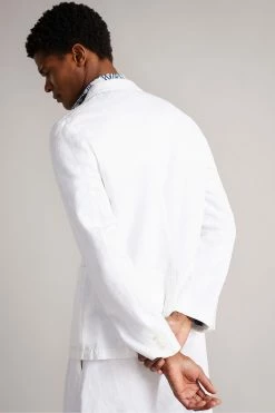 Ted Baker Ithon White Ottoman Double Breasted Blazer -Tedbaker Sales 2024 unnamed file 2820