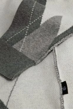 Ted Baker Grey Avebury Diamond Crew Neck Sweater -Tedbaker Sales 2024 unnamed file 3059