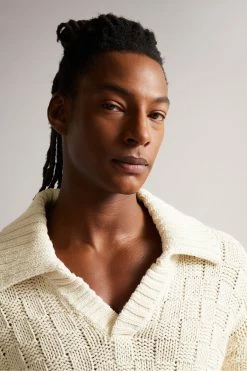 Ted Baker Earlam Ecru Cream Multi Wide Rib Ss V-Neck Jumper 11 Ted Baker Earlam Ecru Cream Multi Wide Rib Ss V-Neck Jumper -Tedbaker Sales 2024 unnamed file 3119