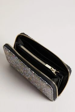 Ted Baker Retra Black Retro Flood Micro Floral Midi Zip Purse -Tedbaker Sales 2024 unnamed file 4333