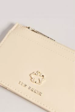 Ted Baker Natural Jorjio Flower Eyelet Zip Card Holder -Tedbaker Sales 2024 unnamed file 4362