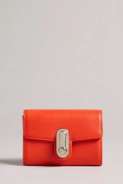Ted Baker Small Red Twist Lock Fold Purse -Tedbaker Sales 2024 unnamed file 4424