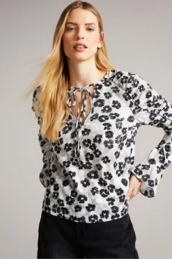 Ted Baker Taurius Mid Grey Ruched Detail Top With Keyhole -Tedbaker Sales 2024 unnamed file 4534