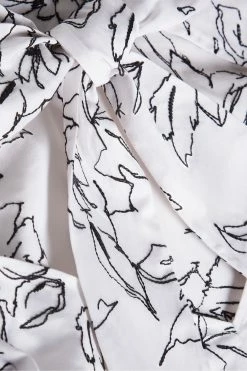 Ted Baker White Luulah Puff Sleeve Tie Back Top -Tedbaker Sales 2024 unnamed file 4609