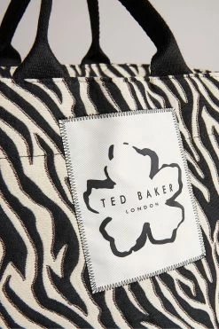 Ted Baker Cayzeba White Zebra Detail Large Nylon Tote Bag -Tedbaker Sales 2024 unnamed file 498