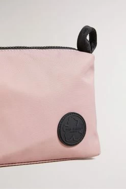 Ted Baker Medium Daiana Pink Nylon Washbag -Tedbaker Sales 2024 unnamed file 5478