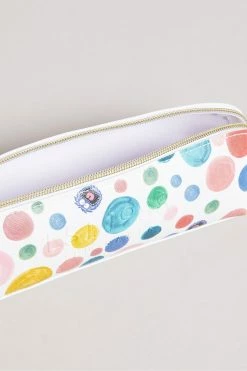 Ted Baker Maddy White Flirty Texture Monster Spot Brush Case -Tedbaker Sales 2024 unnamed file 5486