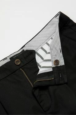 Ted Baker Exfoli Pleated Shorts -Tedbaker Sales 2024 unnamed file 5651