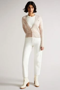Ted Baker Aiyleen Cream Merino Low V Cardigan -Tedbaker Sales 2024 unnamed file 5947