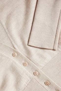 Ted Baker Aiyleen Cream Merino Low V Cardigan -Tedbaker Sales 2024 unnamed file 5949