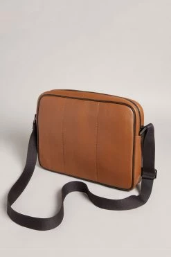 Ted Baker Mens Natural Kianul Branded Leather Messenger Bag -Tedbaker Sales 2024 unnamed file 615
