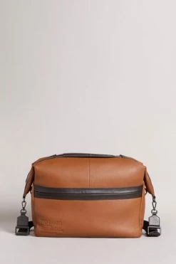 Ted Baker Kaisel Tan Brown Branded Leather Holdall Bag -Tedbaker Sales 2024 unnamed file 671