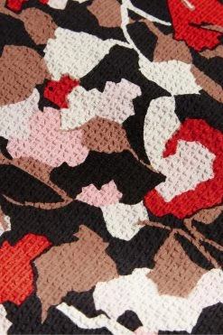 Ted Baker Pink Printed Floral Seersucker Midi Dress -Tedbaker Sales 2024 unnamed file 947